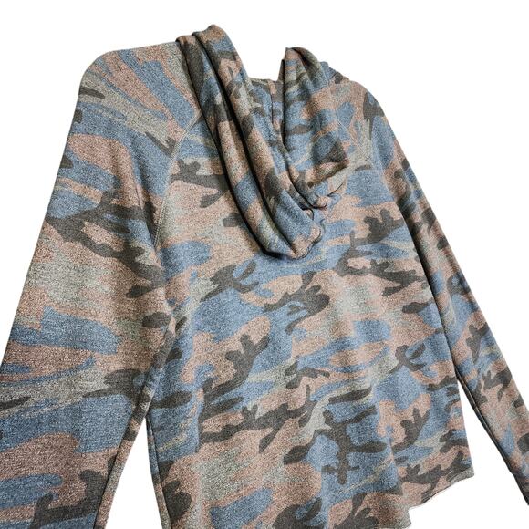 SUNDRY Womens Camo Crop Hoodie Size Small Multicolor Camo Stretchy Comfy Cozy - Picture 5 of 10